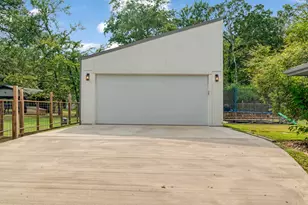 1070 Cardinal Ln, Paris, TX 75460 - Photo 18