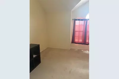 5668 Centeridge, Dallas, TX 75249 - Photo 4