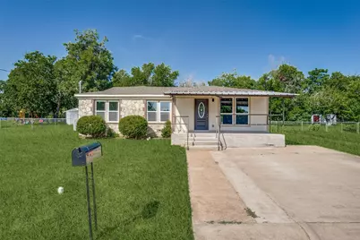 107 N Cherry Lane, Granbury, TX 76048 - Photo 2