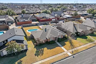 2220 Cedar Cir, Carrollton, TX 75006 - Photo 4