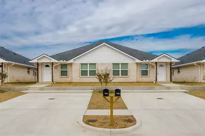 1010 Biloxi Drive, Ennis, TX 75119 - Photo 2