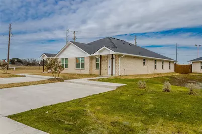 1010 Biloxi Drive, Ennis, TX 75119 - Photo 8