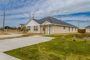 1010 Biloxi Dr, Ennis, TX 75119 - Photo 8