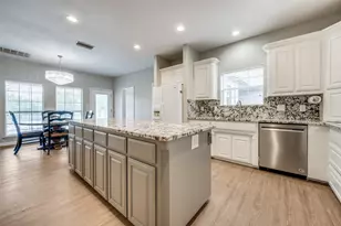 500 Navajo Ct, Runaway Bay, TX 76426 - Photo 8