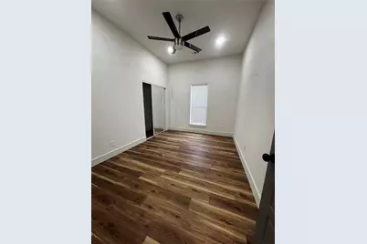 915 E Humbolt Street, Fort Worth, TX 76104 - Photo 22