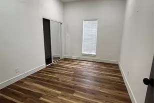 915 E Humbolt St, Fort Worth, TX 76104 - Photo 22