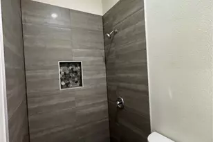 915 E Humbolt St, Fort Worth, TX 76104 - Photo 24