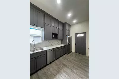 915 E Humbolt Street, Fort Worth, TX 76104 - Photo 20