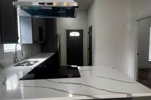 915 E Humbolt St, Fort Worth, TX 76104 - Photo 12