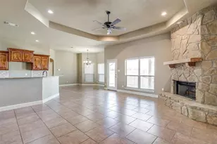 140 Champion Ct, Weatherford, TX 76087 - Photo 6