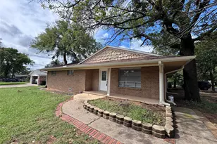 1601 S Lillis Ln, Denison, TX 75020 - Photo 2