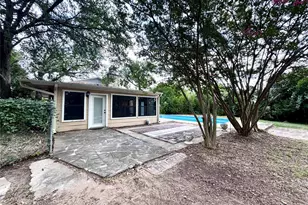 1601 S Lillis Ln, Denison, TX 75020 - Photo 6