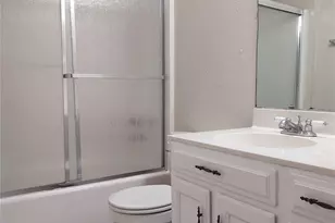 703 E Shady Grove Rd, Irving, TX 75060 - Photo 28