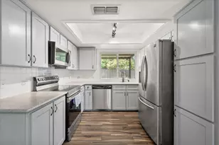 4711 N Prairieview Ct, Arlington, TX 76017 - Photo 12