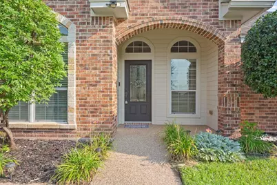 203 Silver Spur Trail, Waco, TX 76657 - Photo 2