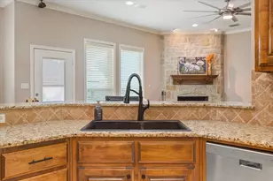 203 Silver Spur Trail, Waco, TX 76657 - Photo 12