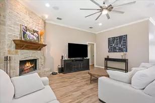 203 Silver Spur Trail, Waco, TX 76657 - Photo 6