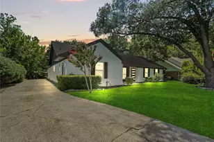 2921 Deep Valley Trail, Plano, TX 75075 - Photo 2