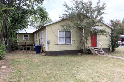 1409 W Dry Street, San Saba, TX 76877 - Photo 2