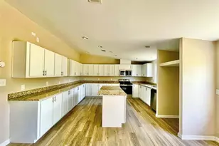 4804 Orange Blossom St, Granbury, TX 76048 - Photo 8