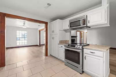 150 Sandlin Court, Springtown, TX 76082 - Photo 14