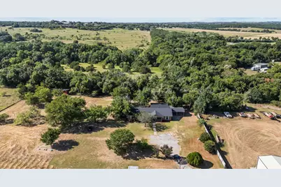 150 Sandlin Court, Springtown, TX 76082 - Photo 4