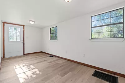 150 Sandlin Court, Springtown, TX 76082 - Photo 28