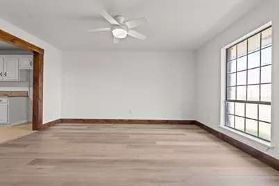 150 Sandlin Court, Springtown, TX 76082 - Photo 14