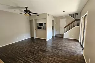 2117 Park Willow Ln, Arlington, TX 76011 - Photo 8