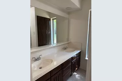 3024 Barrington Place NE, Arlington, TX 76014 - Photo 6