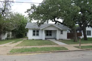 2204 Avenue E, Brownwood, TX 76801 - Photo 2