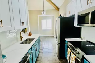 610 Lemons St, Cedar Hill, TX 75104 - Photo 6