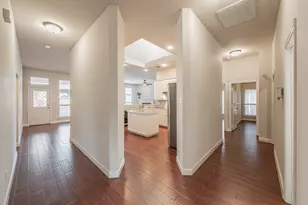 1020 Boscombe Ct, Grand Prairie, TX 75052 - Photo 10