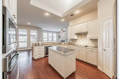 1020 Boscombe Court, Grand Prairie, TX 75052 - Photo 12