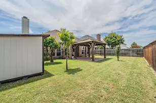 1020 Boscombe Ct, Grand Prairie, TX 75052 - Photo 36