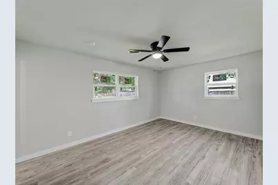 309 E Obuch Street, Valley View, TX 76272 - Photo 16