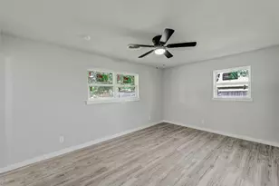 309 E Obuch St, Valley View, TX 76272 - Photo 16