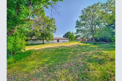 309 E Obuch Street, Valley View, TX 76272 - Photo 22