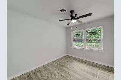 309 E Obuch Street, Valley View, TX 76272 - Photo 14