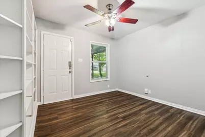 4011 Austin Avenue, Waco, TX 76710 - Photo 8