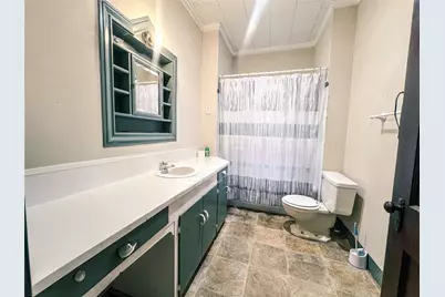 217 Polk St, Gilmer, TX 75644 - Photo 10