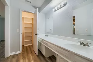 1500 Sandy Creek Dr, Denton, TX 76205 - Photo 18