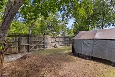 1703 Brandon Street, Dallas, TX 75208 - Photo 16