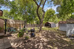 1703 Brandon St, Dallas, TX 75208 - Photo 16