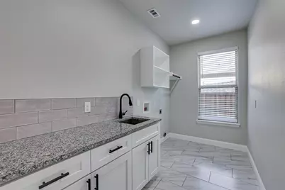 1804 Eastwood Court, Mansfield, TX 76063 - Photo 14