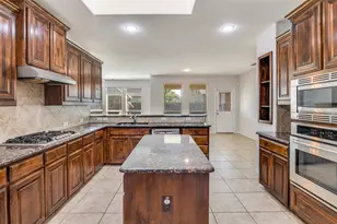 1404 Majestic Meadows Dr, Glenn Heights, TX 75154 - Photo 16