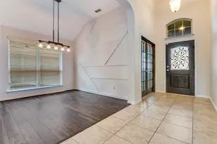 1404 Majestic Meadows Dr, Glenn Heights, TX 75154 - Photo 4