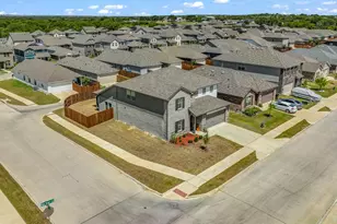 2860 Fox Trail Ln, Fort Worth, TX 76108 - Photo 2