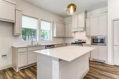 4564 Meadow Sage Street, Arlington, TX 76005 - Photo 12