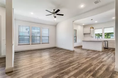 4564 Meadow Sage Street, Arlington, TX 76005 - Photo 10